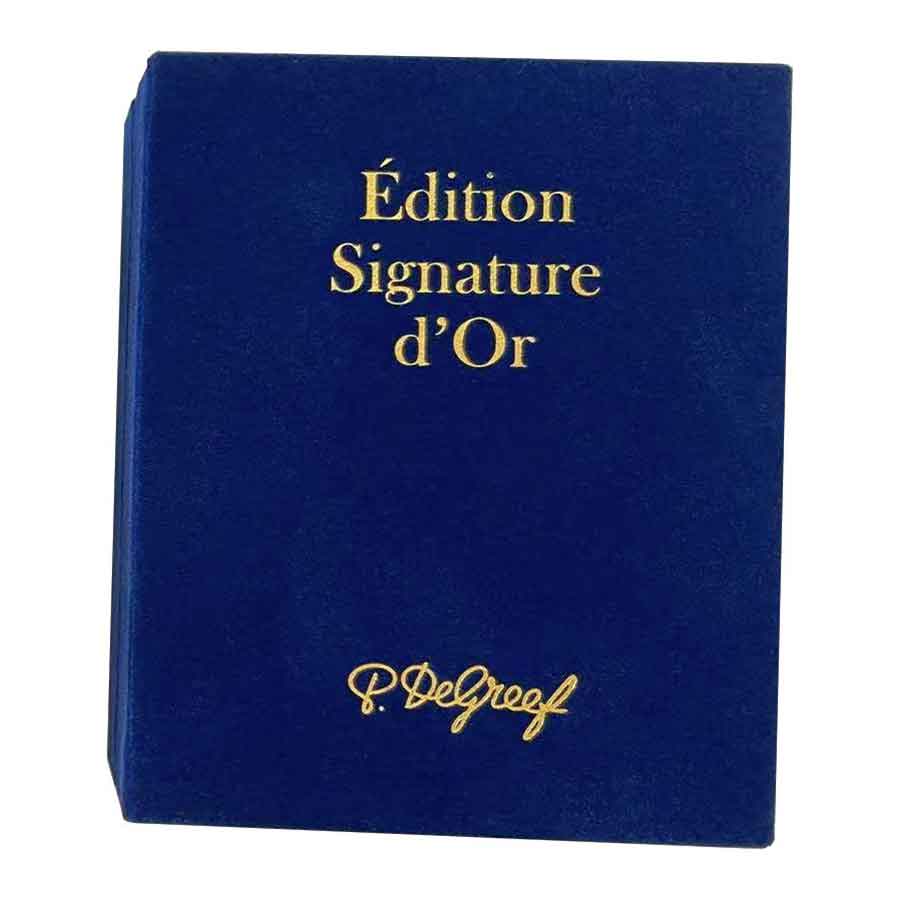 Untitled-3 2022 Edition Signature Panda 1 oz Gold Proof Coin