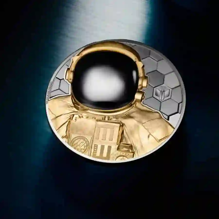 30683_Real-Heroes-2024---Astronaut-5oz-Au_s3 2024 Real Heroes Astronaut Black Proof Gold Coin