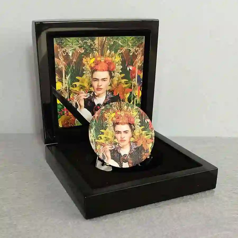 8358_5 2023 Frida Kahlo La Maravilla Micromosaic UHR Silver Coin