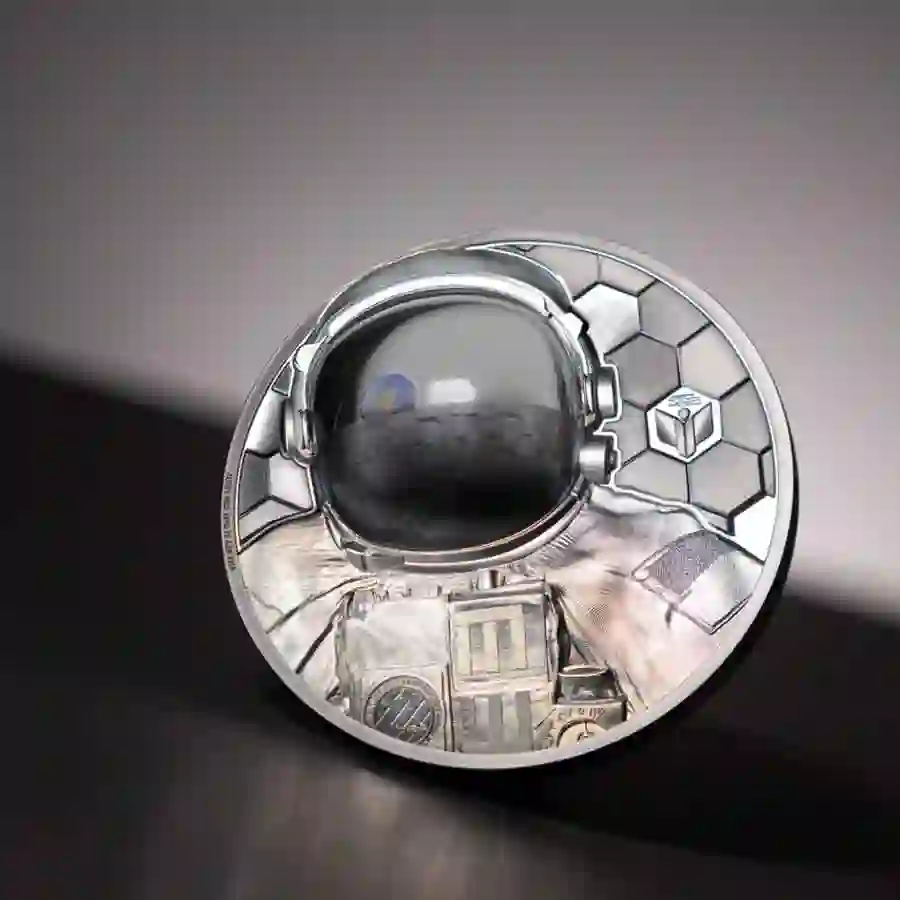 30504_Real-Heroes---Astronaut_s1 Real Heroes Astronaut Ultra High Relief Silver Proof Coin